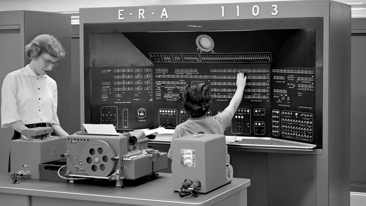 Two women programming an E.R.A/Univac 1103 computer in the 1950s